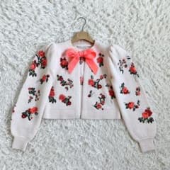 【着用1回】アリスアンドオリビア　フラワー刺繍♡パフスリーブリボンカーディガン 着用1回】アリスアンドオリビア フラワー刺繍♡パフスリーブリボン