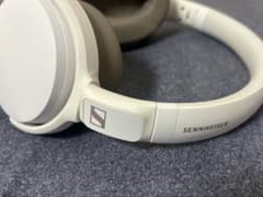 【値下げ中】SENNHEISER HD350BT-WHITEワイヤレスヘッドホンのサムネイル