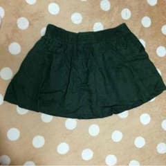 緑色のスカートのサムネイル