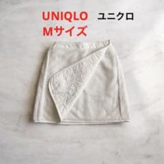 定価税込3289円新品 UNIQLO ウォームイージーボアスカート ポケット冬服のサムネイル