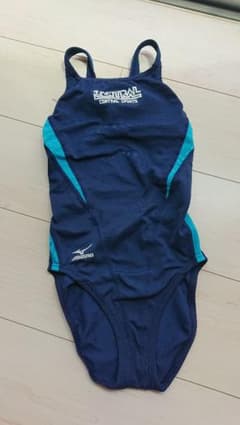 セントラル 水着140のサムネイル