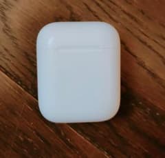 Apple 純正 AirPods 本体充電可能のサムネイル