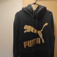 PUMA ブラック　フード付きパーカーのサムネイル
