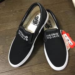 ONE OK ROCK×VANSのサムネイル