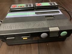 ツインファミコンのサムネイル