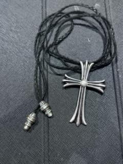 ま*ん様 CHROME HEARTS ラージクロス ペンダント ネックレスのサムネイル