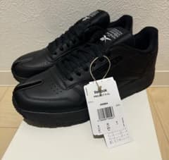 MAISON MARGIELA✖️Reebok Black タビ 27 マルジェラのサムネイル