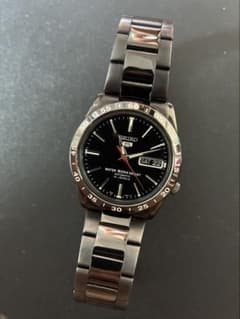 SEIKO 5 自動巻き 黒いイナズマ 腕時計のサムネイル