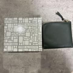 COMME des GARCONS 二つ折り財布 ダークグリーン 箱付きのサムネイル