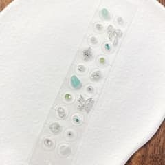 耳つぼジュエリー✧*。 (20粒) グリーン系のサムネイル