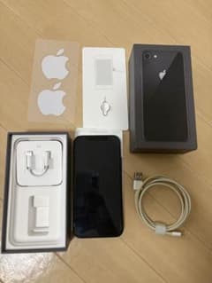iPhone 12 64GB ブラック SIMフリー 付属品完備 充電77% - メルカリ