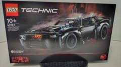 LEGO Technic THE BATMAN BATMOBILE 42127のサムネイル