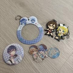 KAITO、MEIKO、鏡音リングッズセットのサムネイル