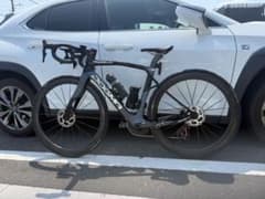 PINARELLO DOGMA X105di2ホイール、サドル無しのサムネイル