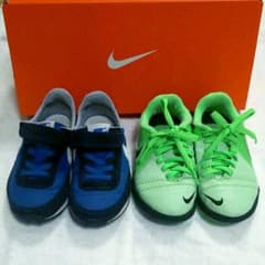 NIKE  シューズ2足セットのサムネイル