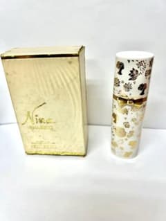 NINA RICCI Nina Parfum 7.5mlのサムネイル
