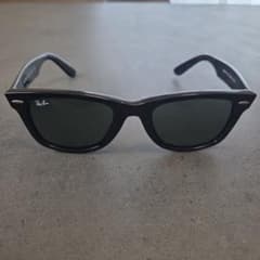 Ray-Ban ブラック サングラス ケース付き