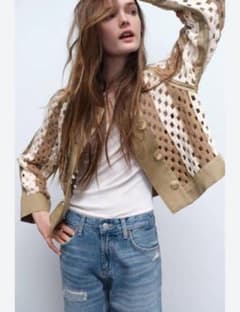 ZARA コントラストクロシェニットカーディガン ベージュ アウターのサムネイル