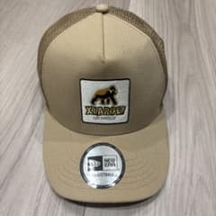 【NEW ERA×XLARGE】ベージュ メッシュキャップ トラッカーキャップのサムネイル