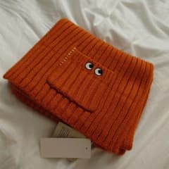 uniqlo×ANYA HINDMARCH ヒートテックニットマフラーのサムネイル