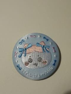 ちいかわ 刺繍缶バッジ ハチワレのサムネイル