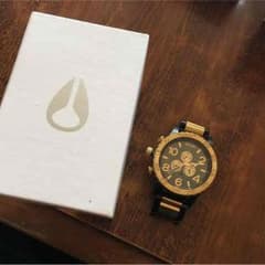 ニクソン 時計のサムネイル