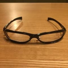 999.9 メガネのサムネイル