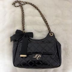 NICE CLAUP チェーンショルダー2WAYバッグ 黒のサムネイル