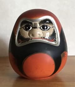 ビンテージ〉達磨 貯金箱 赤色 置物 - メルカリ