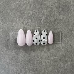 ネイルチップ ドット リボン デザインのサムネイル