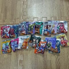 ガンダム ベアブリックのサムネイル