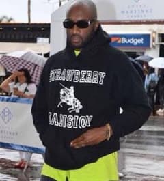 Virgil Abloh Yzerr着用  UNWANTED hoodie　XLのサムネイル