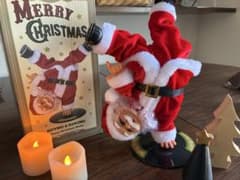 Dancing Santa ブレイクダンスサンタ 単三電池式のサムネイル