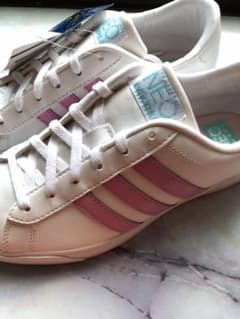 adidas アディダス スニーカーのサムネイル