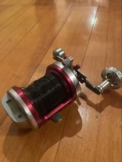 Daiwa トーナメント石鯛Z50リール 赤/シルバーのサムネイル