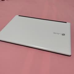 ⭐美品⭐　ノートパソコン　薄型　大容量　NEC　持ち運び可能！のサムネイル