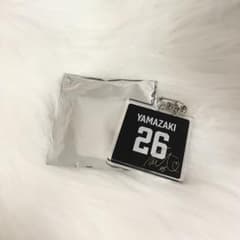 ウルフドッグス名古屋 特典 アクリル キーホルダー 山崎彰都 - メルカリ