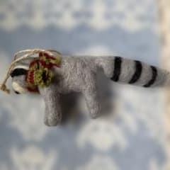 羊毛フェルト アライグマ ぬいぐるみ - メルカリ