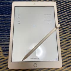 iPad 第6世代 32GB Wi-Fi セルラー SIMフリーのサムネイル