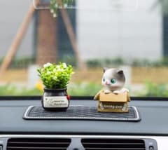 車内アクセサリー車内飾り、室内、本棚飾り、置物、ネコ猫ちゃん　オシャレ人気可愛いのサムネイル