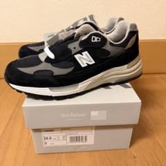 新品未使用ニューバランス 992 26.0cmのサムネイル