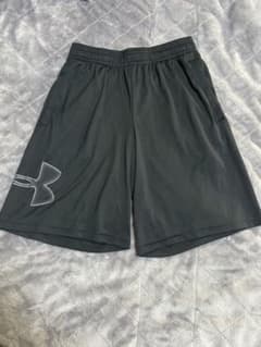 Under Armour ハーフパンツ 黒のサムネイル
