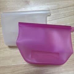 【IKEA】シリコン製食品保存容器 透明とピンク 1.3Lのサムネイル