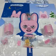 SKZOO DWAEKKI うちわ 紙袋 ミニフィギュア セットのサムネイル