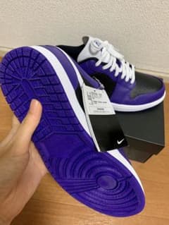 NIKE JORDAN 1 コートパープルのサムネイル
