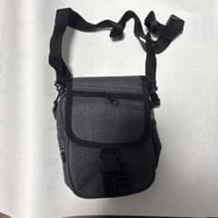 グレー ナイロン ショルダーバッグのサムネイル