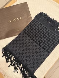 GUCCI GGロゴ 千鳥格子 マフラー　ネックウォーマーのサムネイル