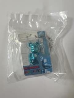 BE@RBRICK ベアブリック ガチャガチャ SKY BLUEのサムネイル