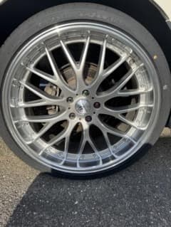 ロクサーニマルチフォルケッタ　245 35 R21 ナット付きのサムネイル