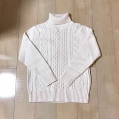 GU ケーブルニットのサムネイル